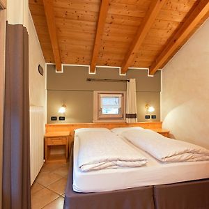 Camera con letto king size
